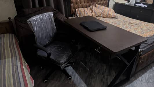New WFH Chair&Table