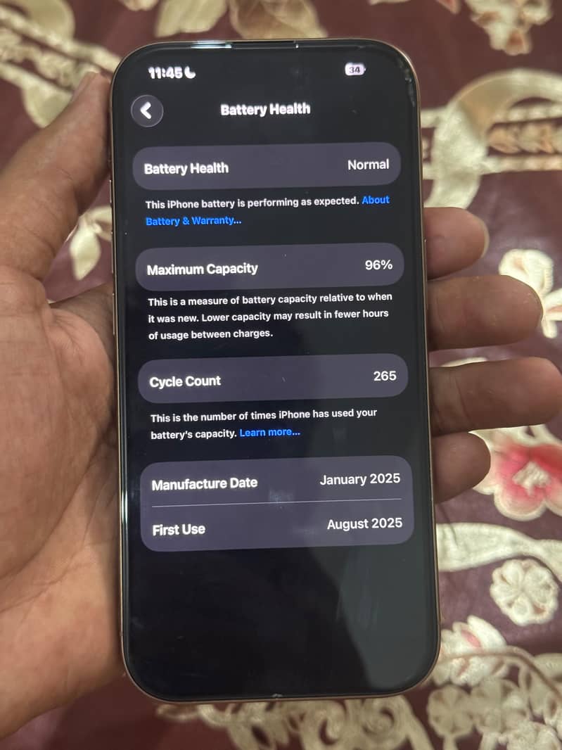 Apple iPhone 16 Pro 2