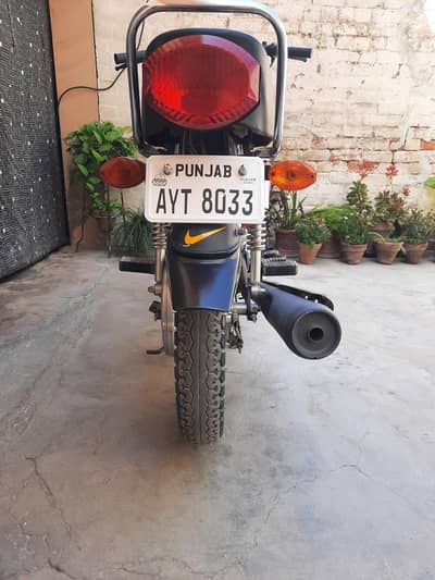 honda 125 good condition 10/10