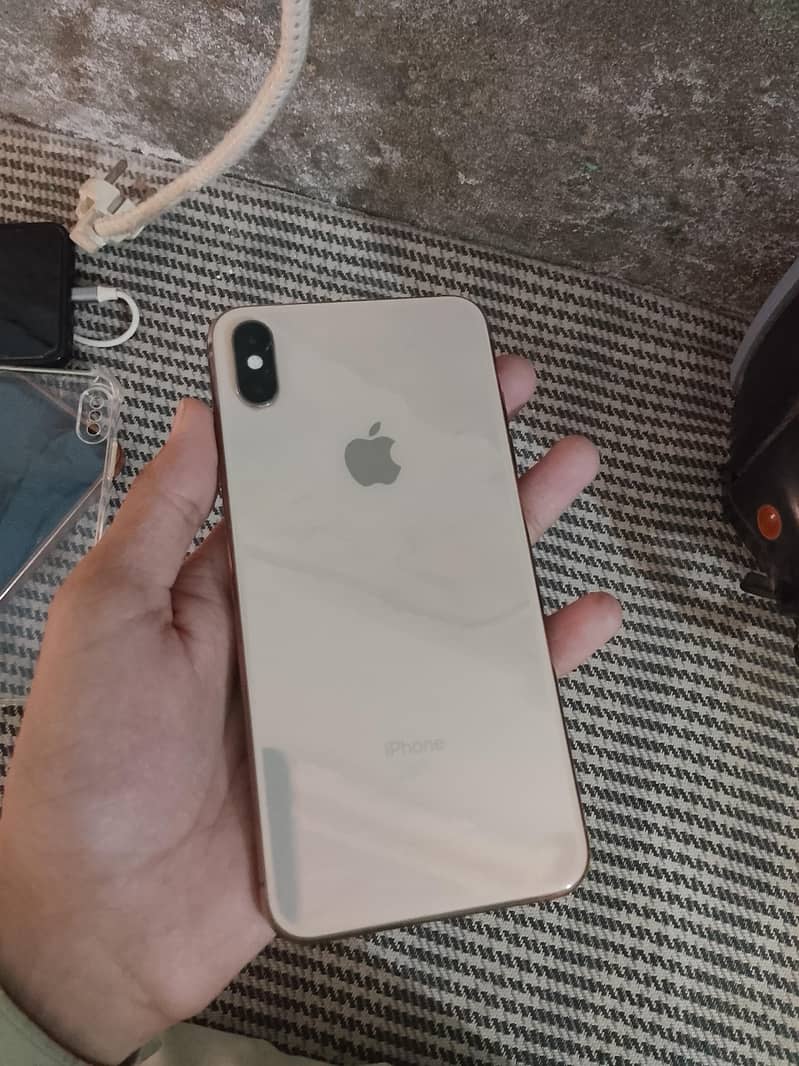 iphone xs max 2
