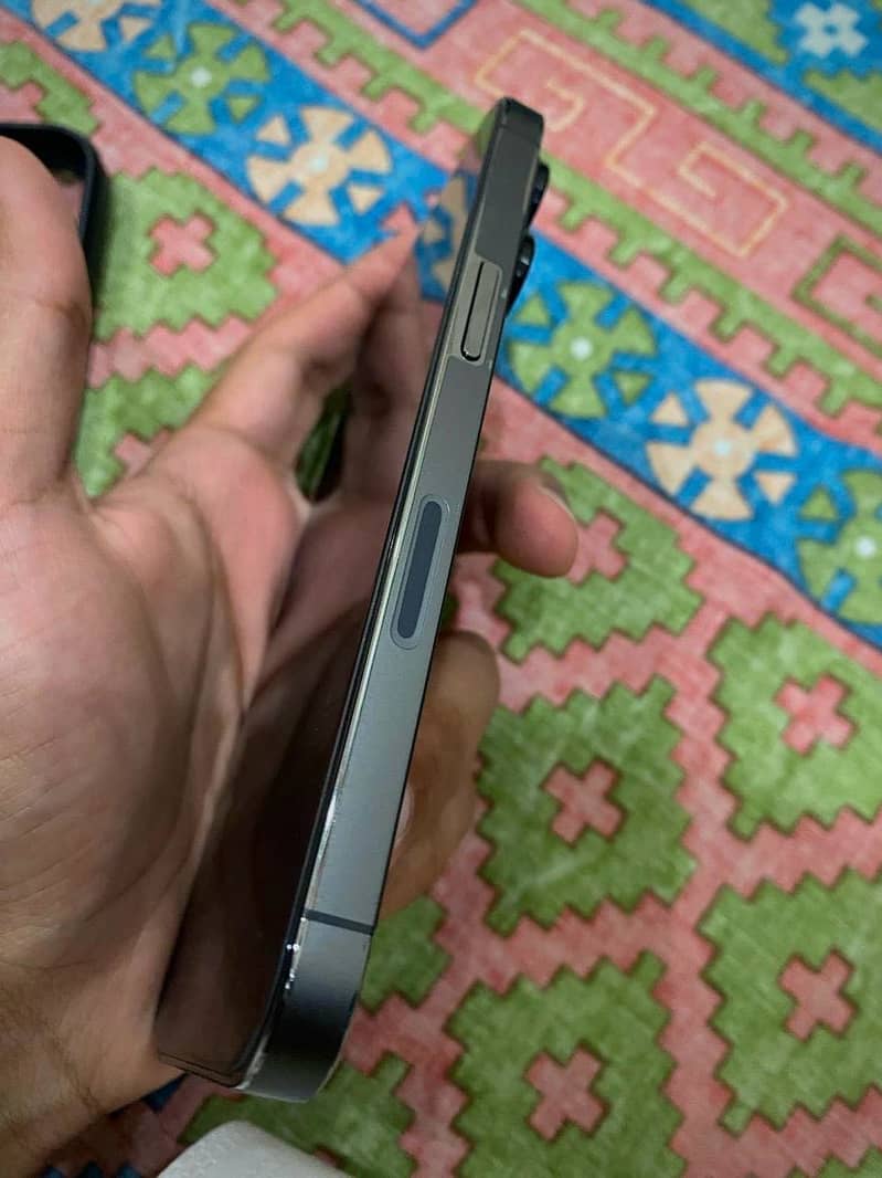 Apple iPhone 13 Pro 5