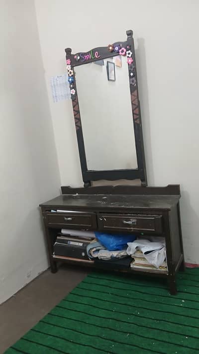 mirror with drawers
