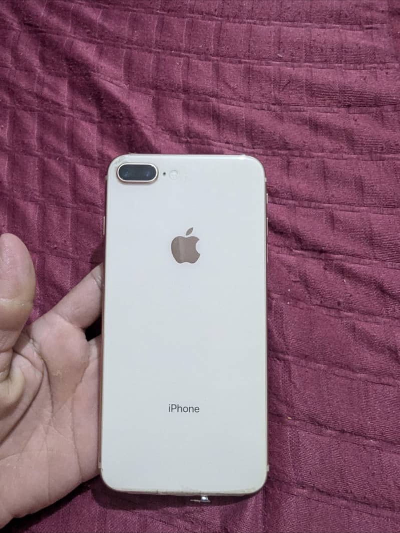 Apple iPhone 8 Plus 0