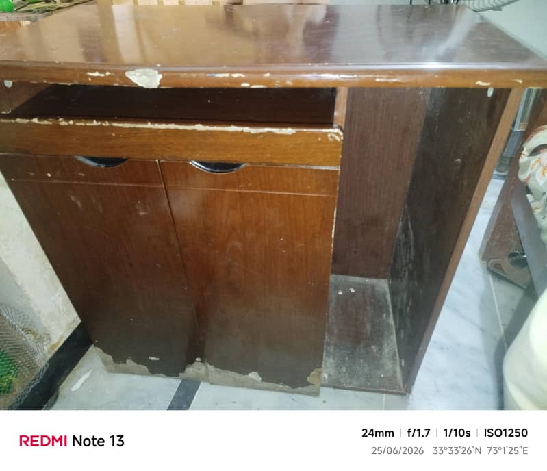 Computer Table 32" X 16" 4
