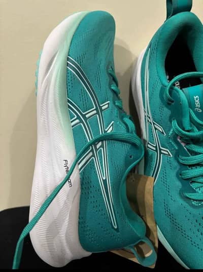 Asics original brand new Uk 4 euro 37 us 7