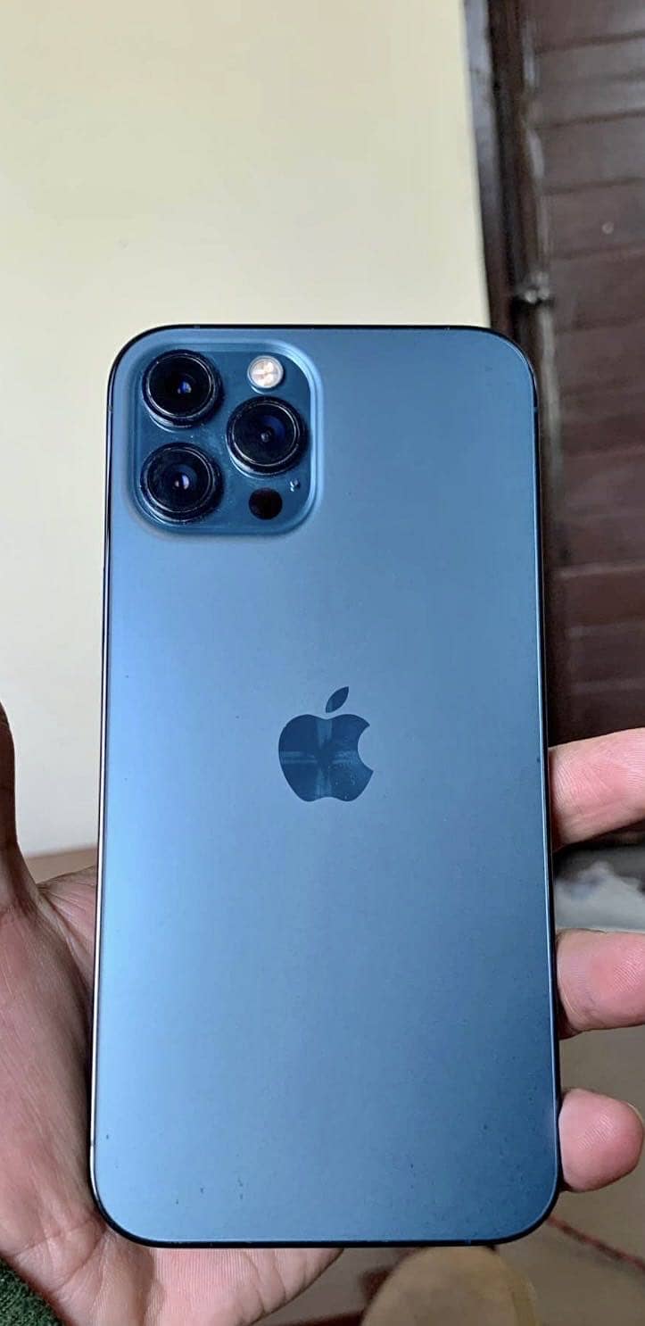 Iphone 12 pro max 1