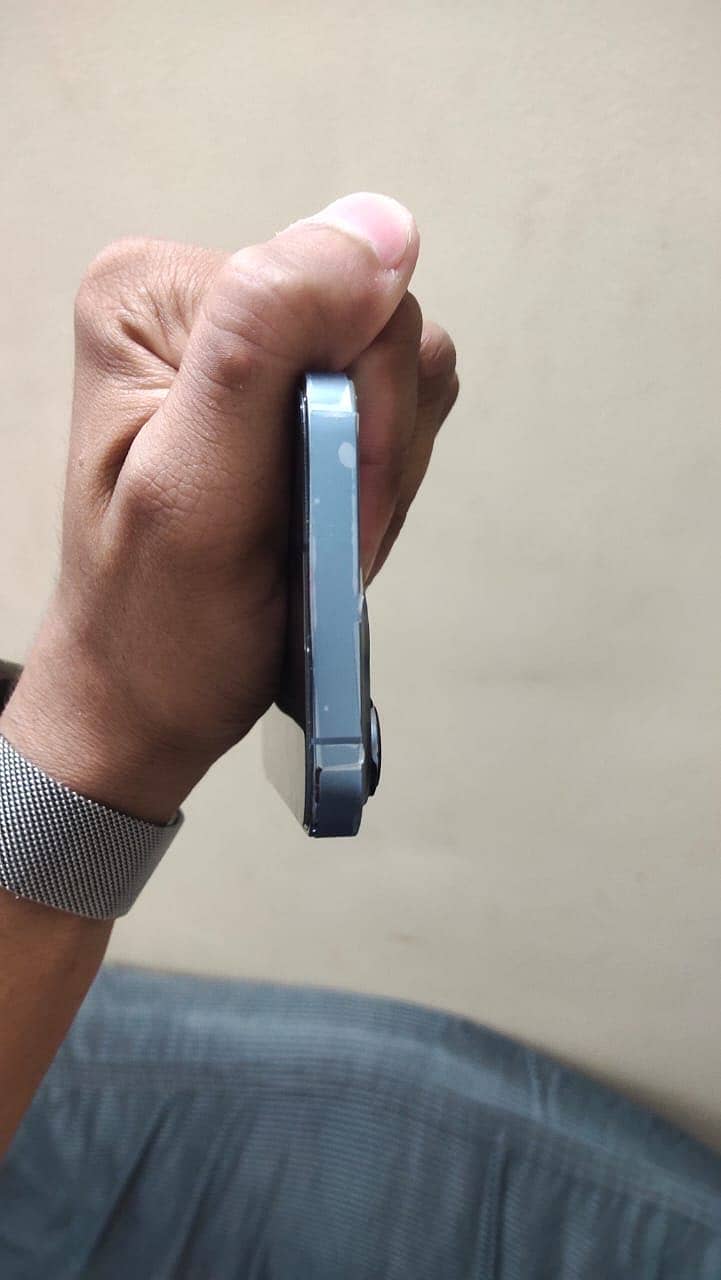 IPhone 13 Pro JV 5