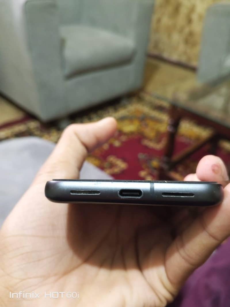 Google Pixel 8 2