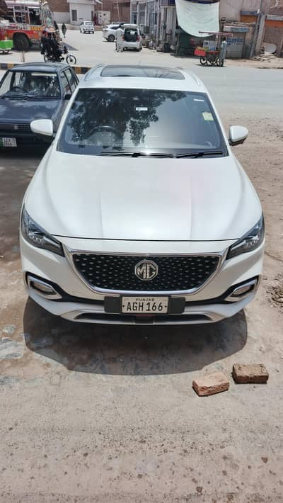 MG HS 2021