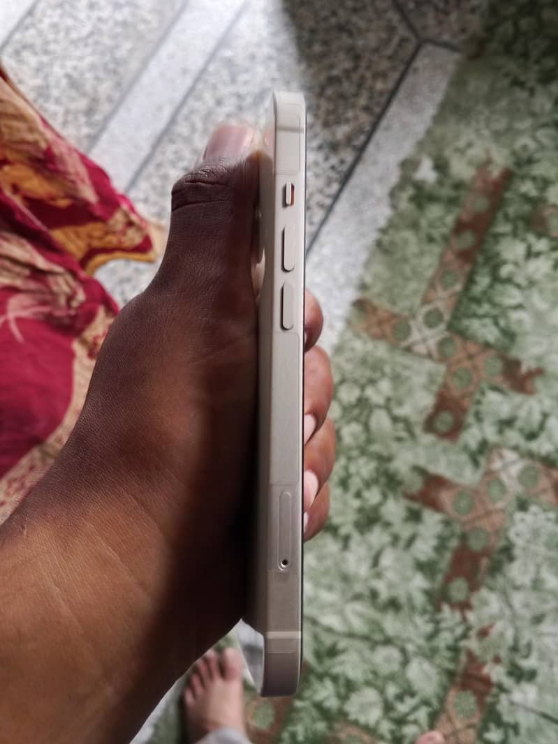 Iphone 13 2