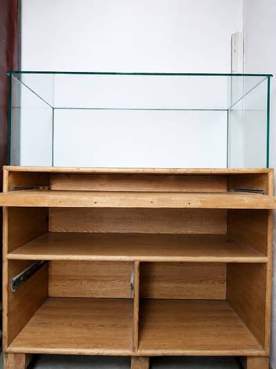 Excellent condition "Computer table" for sale | Table for computer