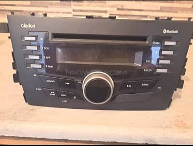 CLARION CD PLAYER