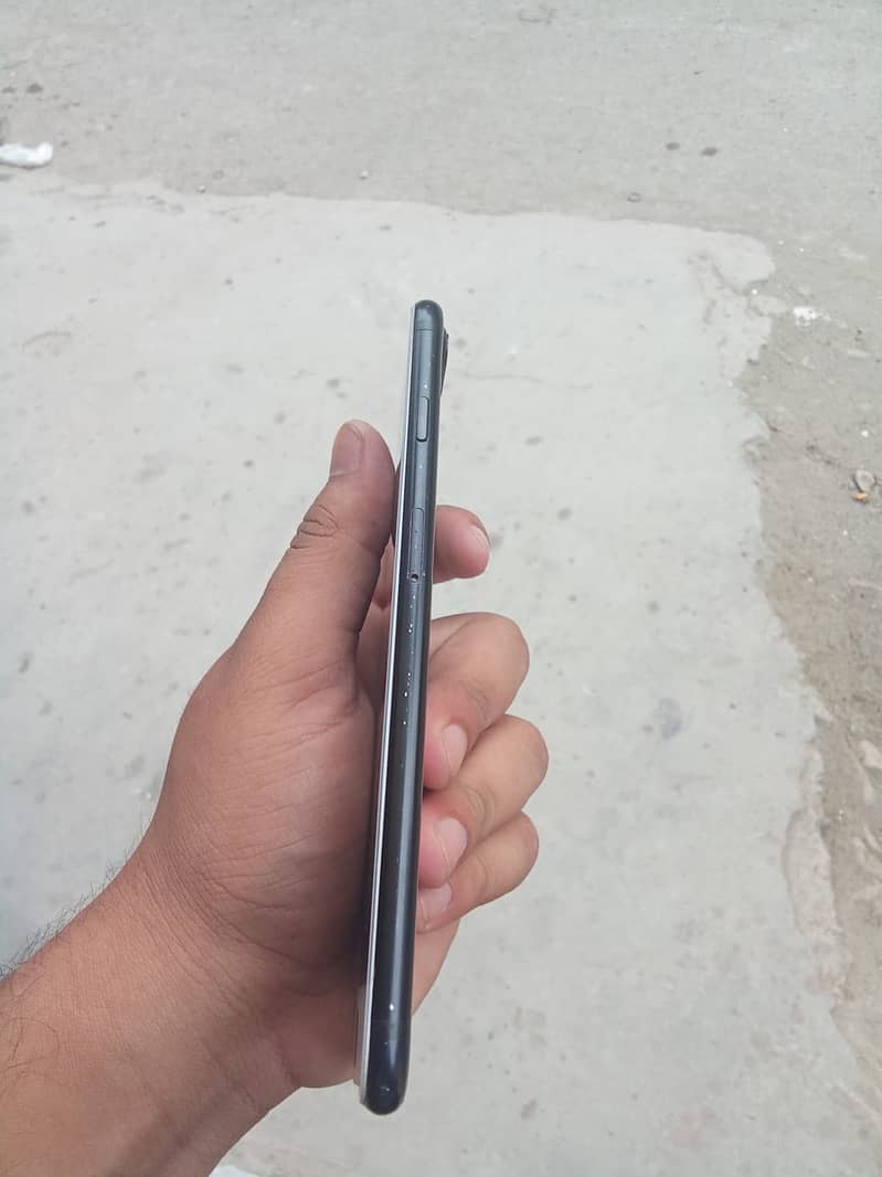 Apple iPhone 7 Plus 3