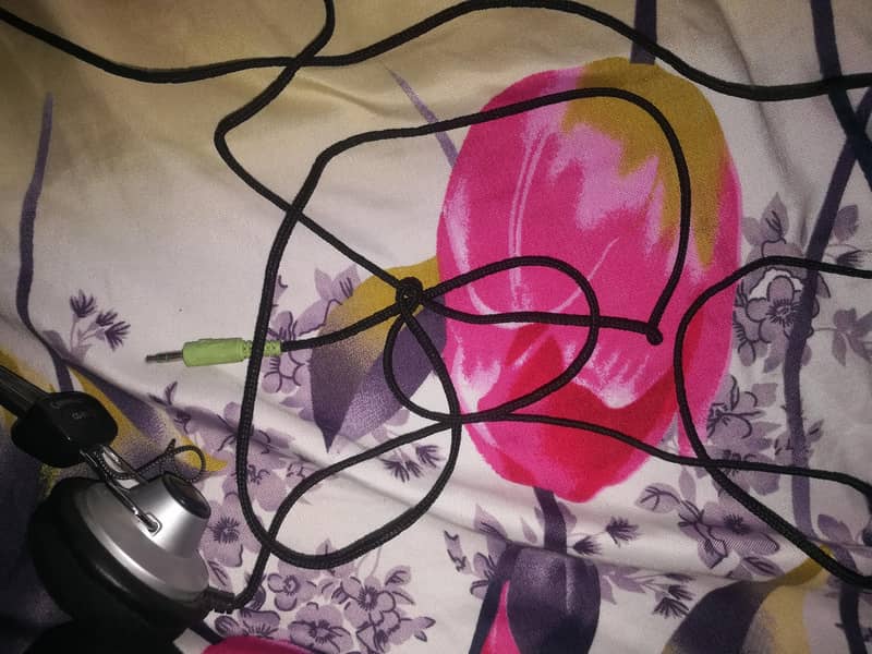 headphone 4
