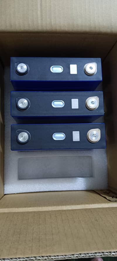 New Lithium ion LifePO4 cell 3.2V 100amp, A grade