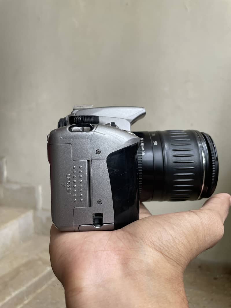 Canon EOS 350D Digital 2