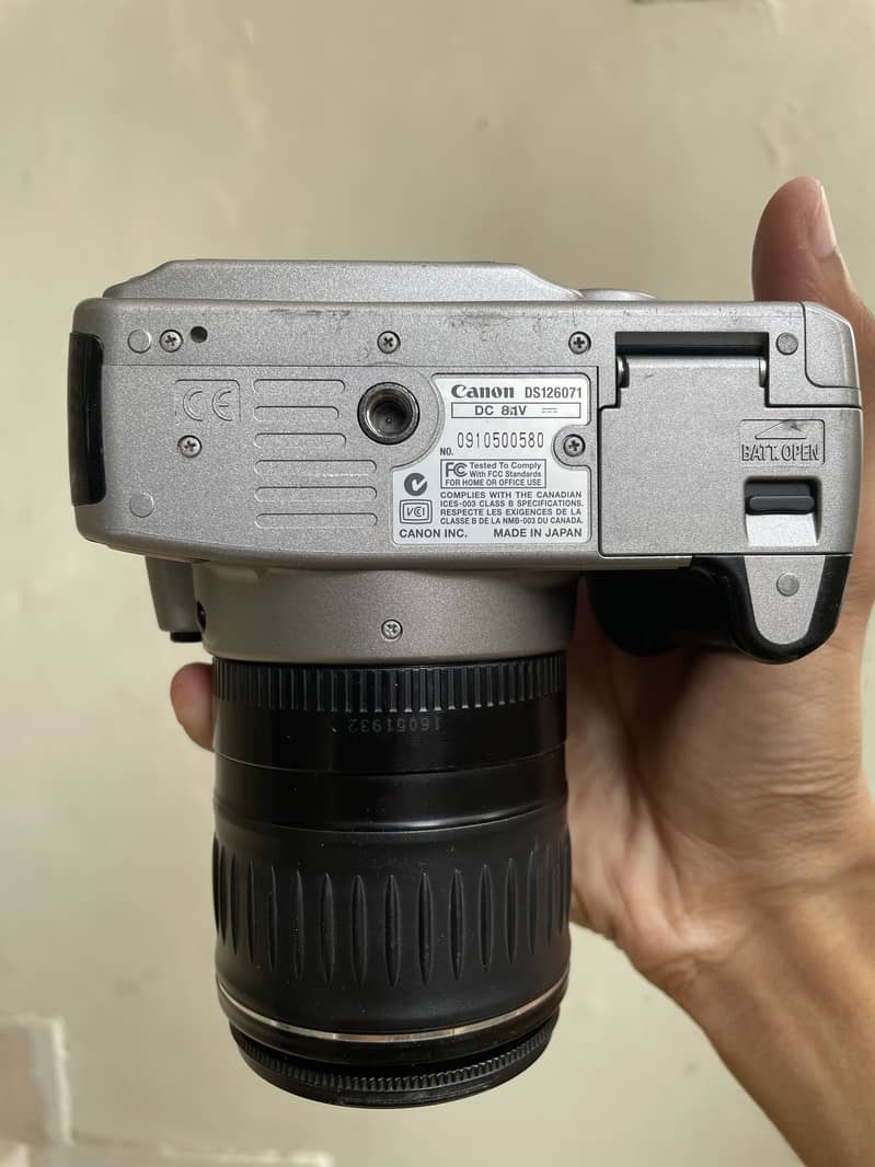 Canon EOS 350D Digital 6