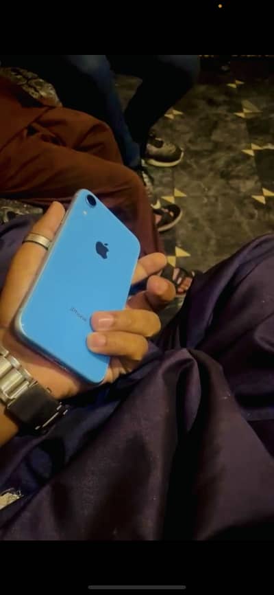 Apple iPhone XR