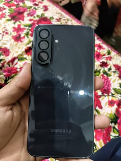 Samsung Mobile A36 only panel change krwana pary ga