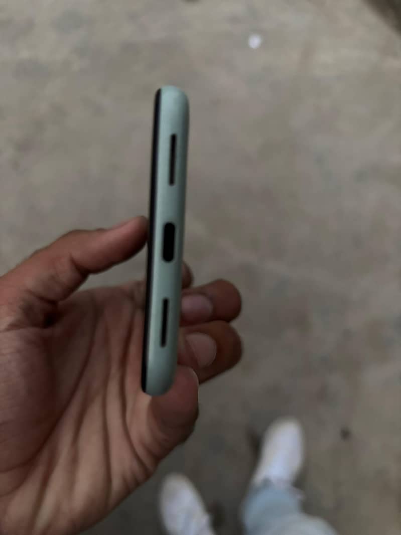 Google Pixel 5 4