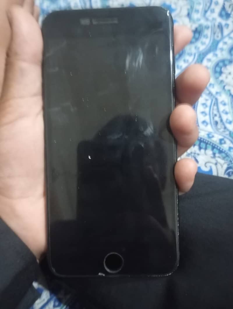 Apple iPhone 7 Plus 2