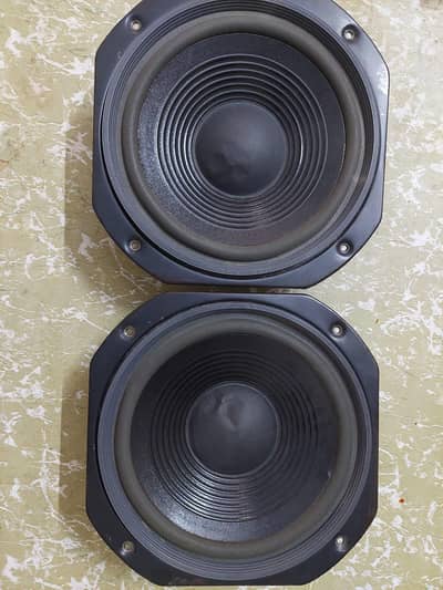 speakers