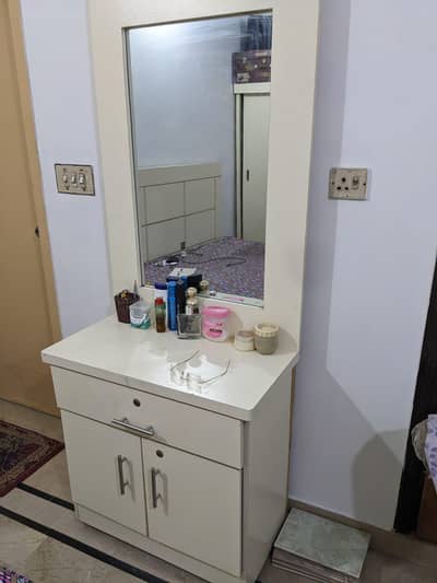 bed and dressing table for sale