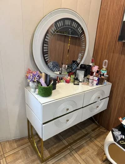 Full Furniture Bed Set Urgent Sale