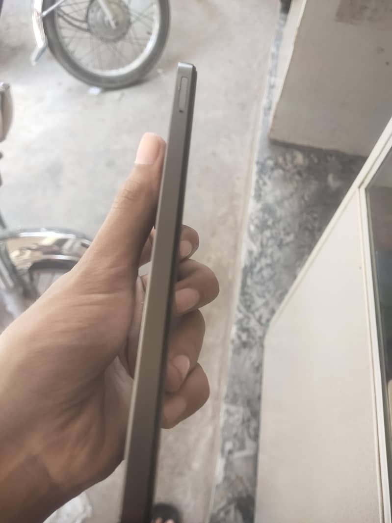 Realme Note 60 2