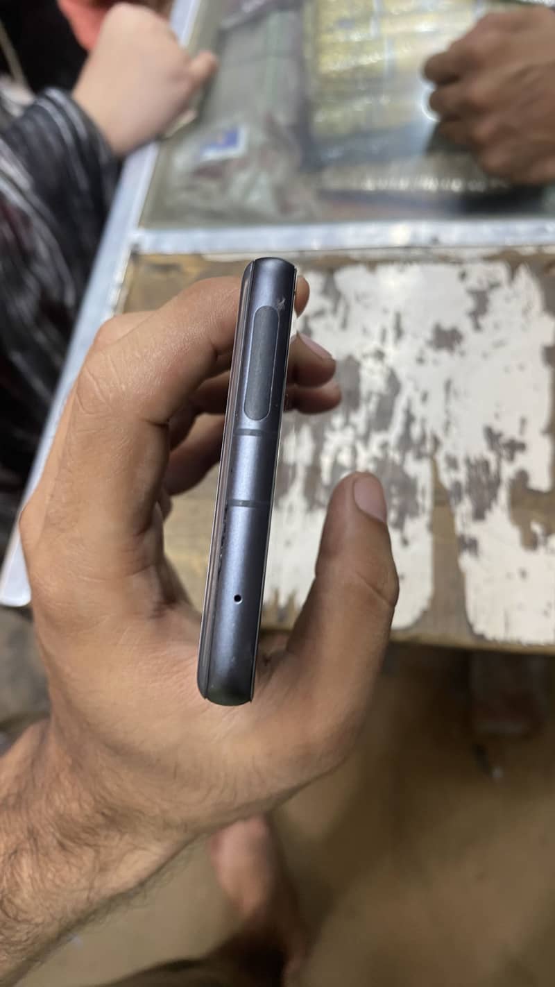 Google Pixel 7a 5