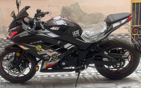 KAWWSAKI 400cc replica slightly used for sale