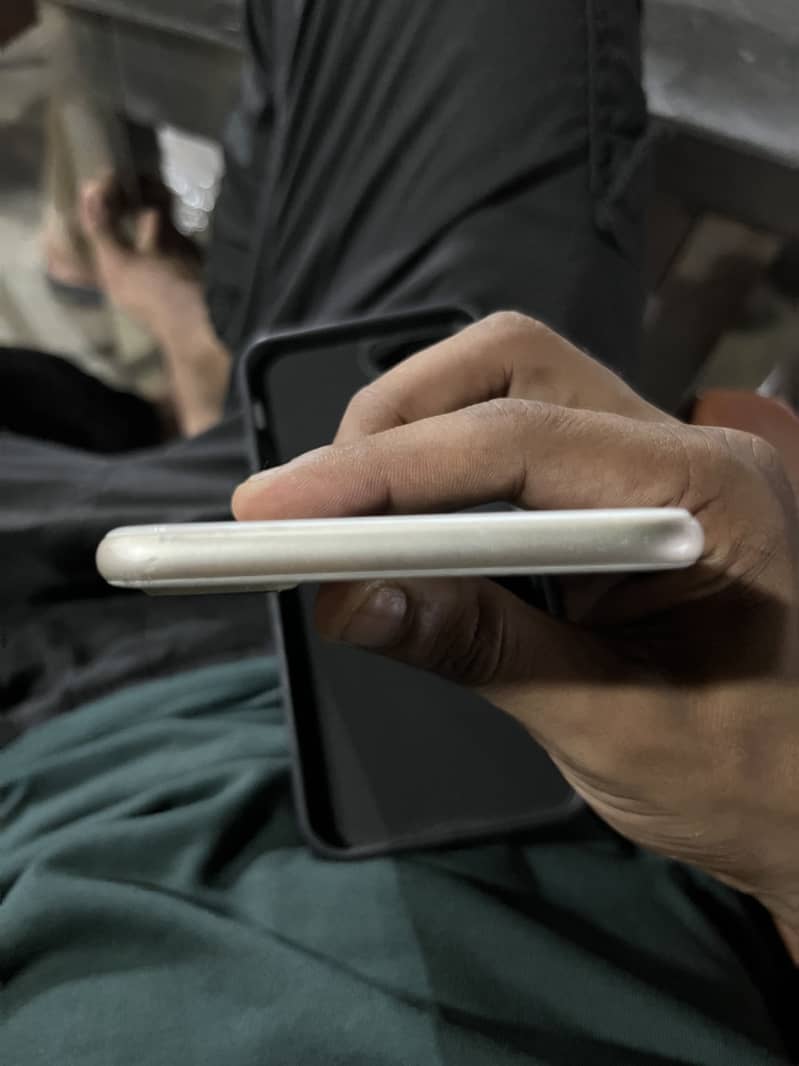 Apple iPhone 7 Plus 2