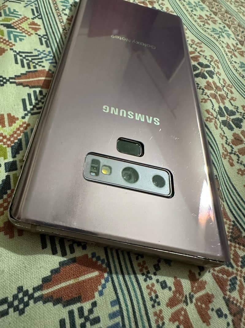 Samsung Mobile Note 9 5