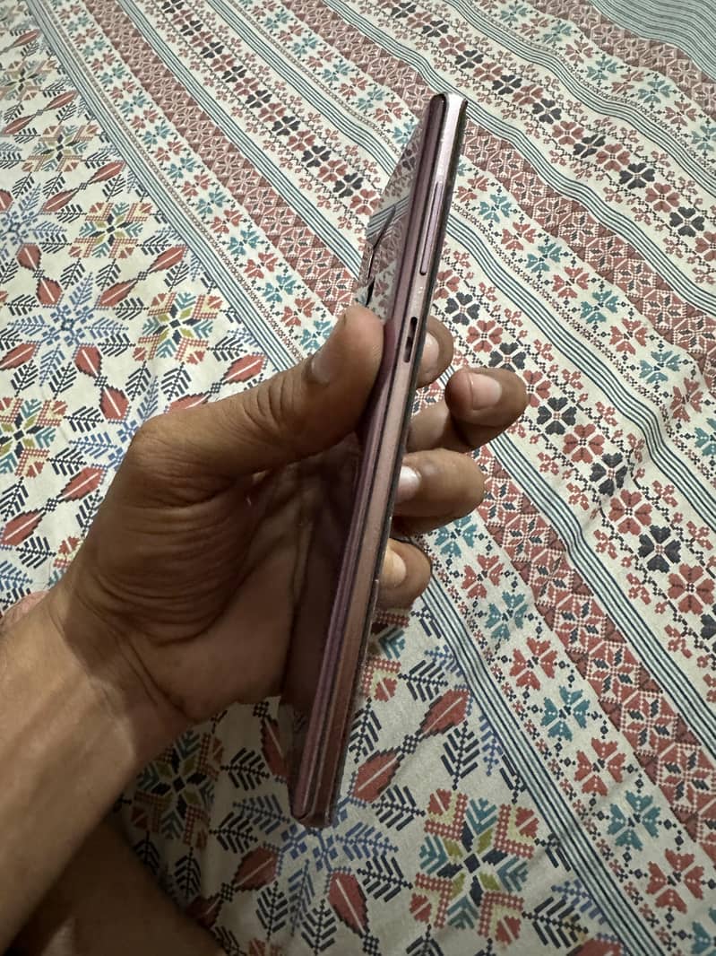 Samsung Mobile Note 9 12