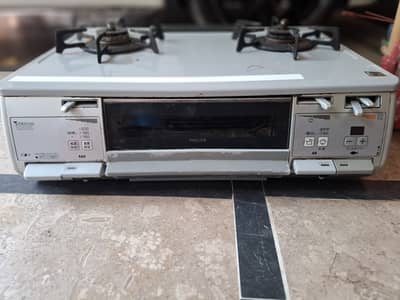 Japanese stove with grill pan.