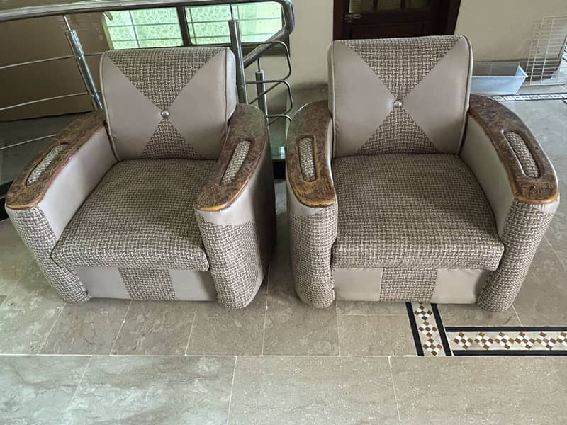 Sofa set 0