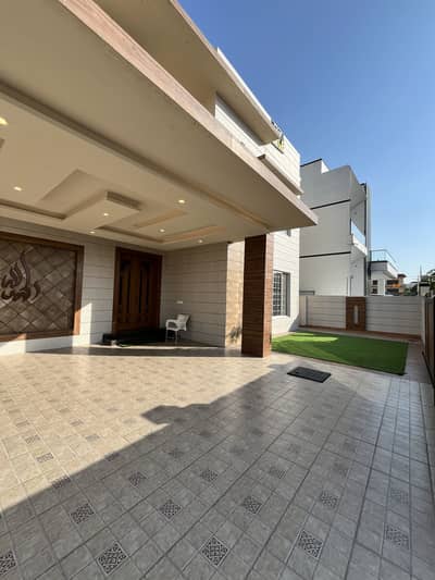 1 Kanal Owner-Built VIP House for Sale | 100% Solid Construction | Premium Woodwork | Elegant Finishing