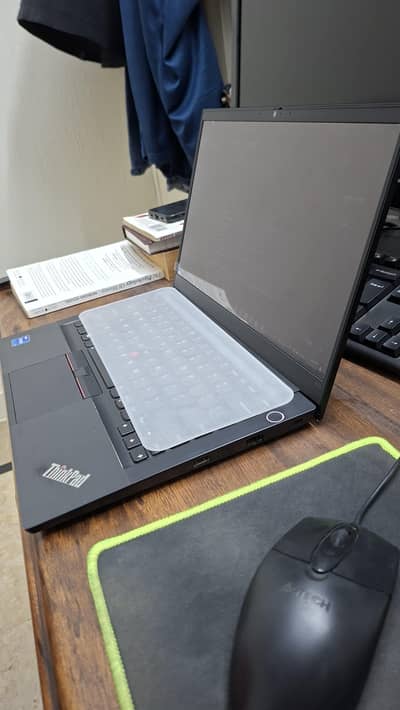 Lenovo Laptop i7 11th Gen 16/512 touchscreen
