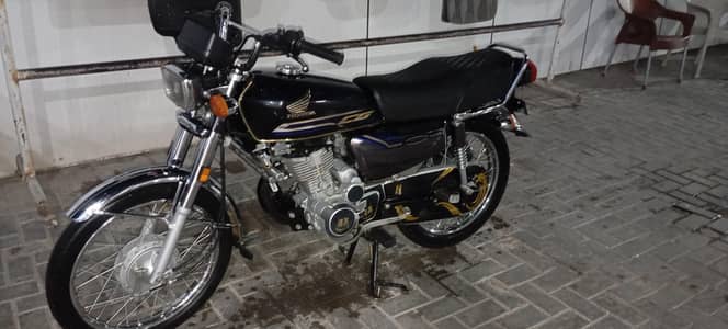 Honda 125 self start 5 gears, Good condition