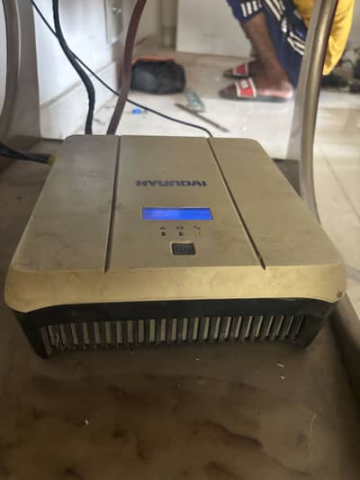 Huyndai 700 Watts UPS + Osaka 12 V 180 AH battery (1 month old).