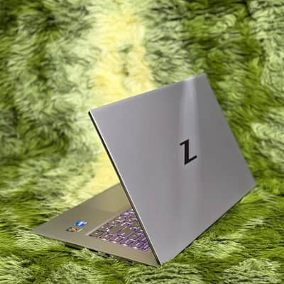 Hp zBook Studio G8