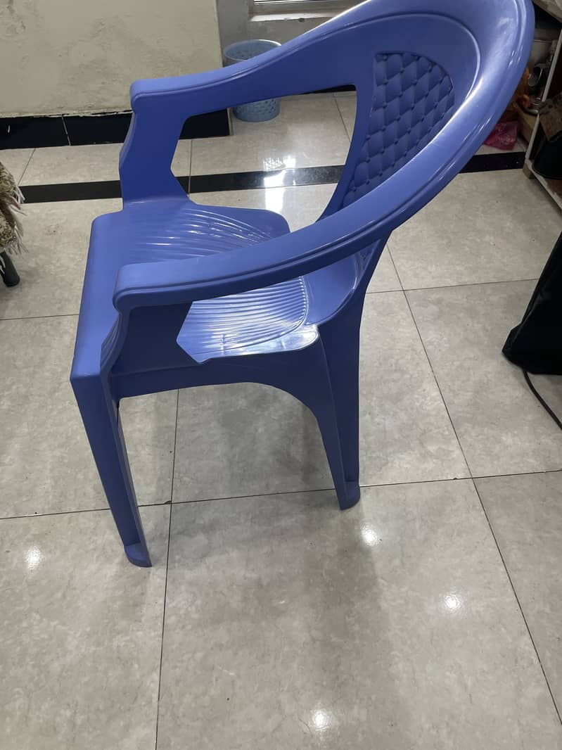 Plastic chairs 1