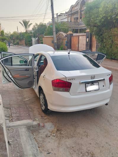 Honda City IVTEC 2013.0,3,0,7,7,7,2,4,9,7,5