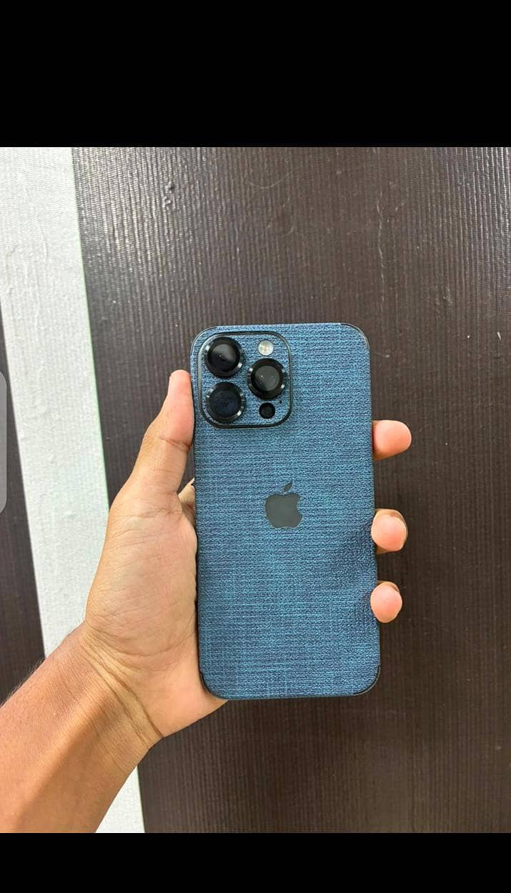 Apple iPhone 15 pro max 0