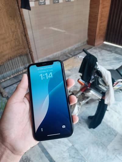 Apple iPhone XR