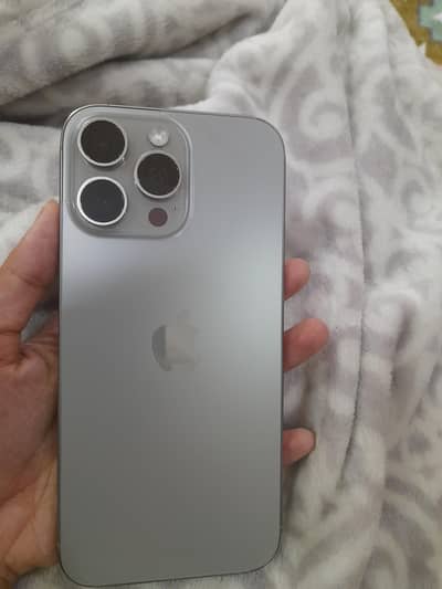 Apple iPhone 16 Pro Max