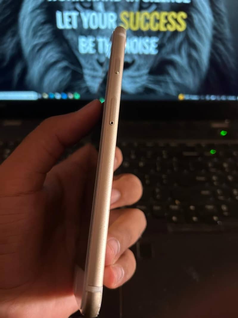 Apple iPhone 7 Plus 3