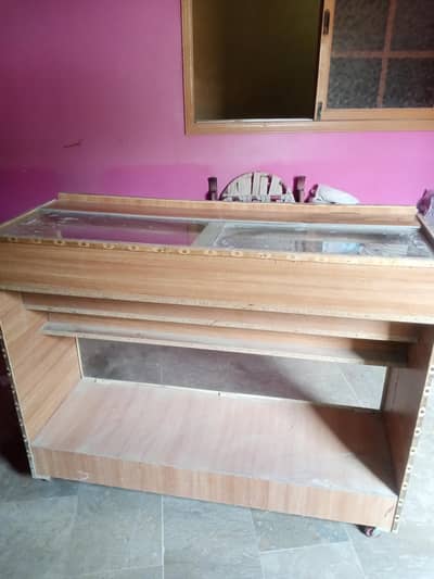 wooden Confecationery Showcase