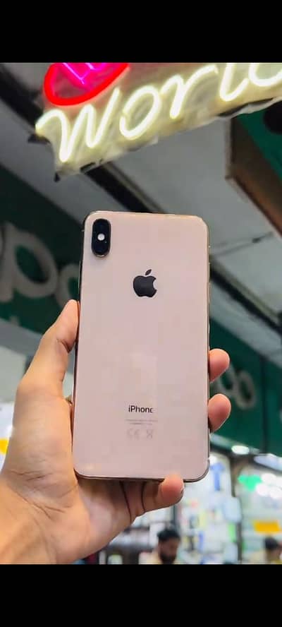 Apple iPhone XS Max golden