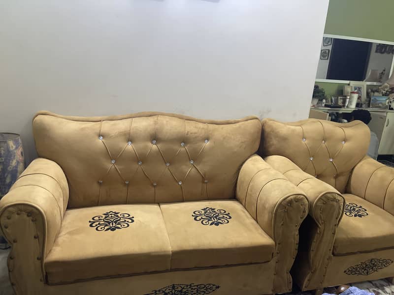Excellent sofa condition 0
